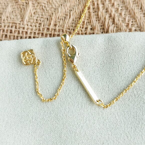 Kendra Scott - Pickleball Ivory Mother-of-Pearl Necklace Gold - Picture 4 of 4